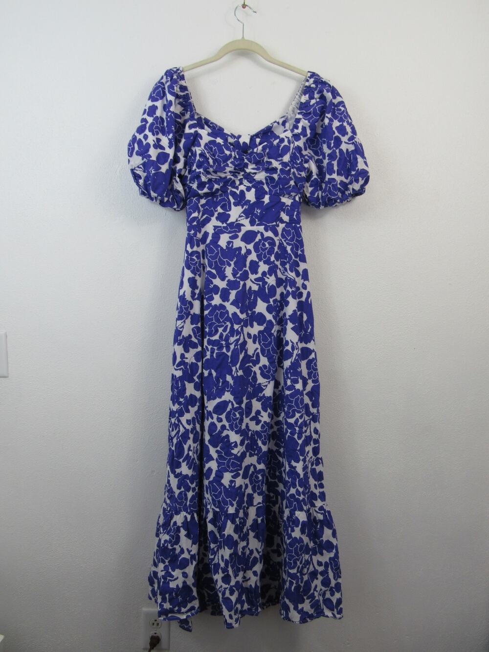 Free The Roses Medium Purple White Floral Print Maxi Dress Open Back Romantic